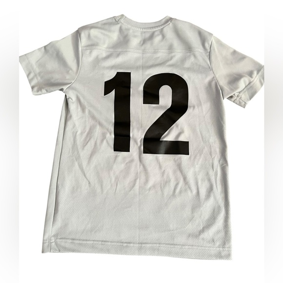 Nike Light Gray Athletic Jersey - Picture 2 of 3